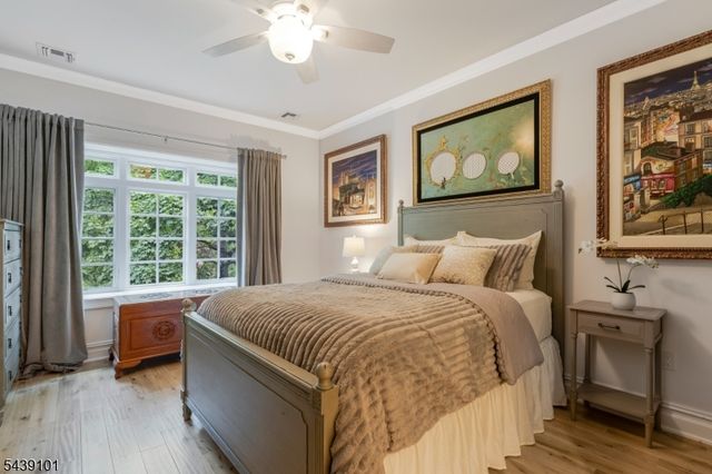 10 Schmidt Cir, Watchung Boro, NJ 07069