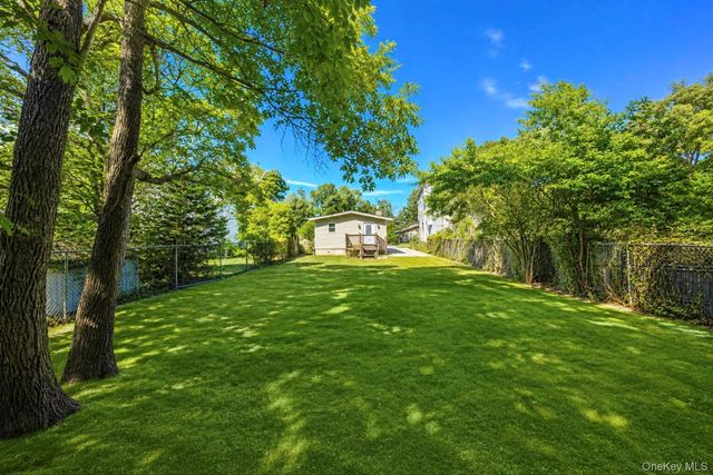 65 Hawthorne Avenue, West Babylon, NY 11704