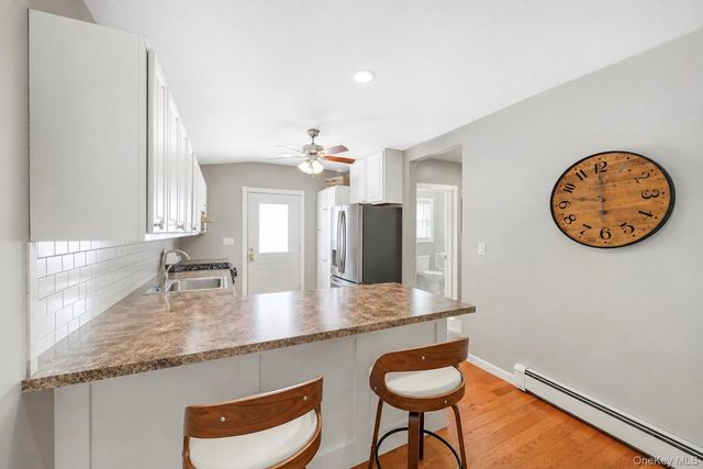 65 Hawthorne Avenue, West Babylon, NY 11704
