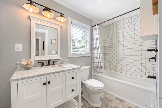 65 Hawthorne Avenue, West Babylon, NY 11704