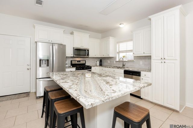 43177 Sycamore Bend Ave, Gonzales, LA 70737