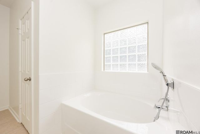 43177 Sycamore Bend Ave, Gonzales, LA 70737