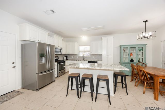 43177 Sycamore Bend Ave, Gonzales, LA 70737