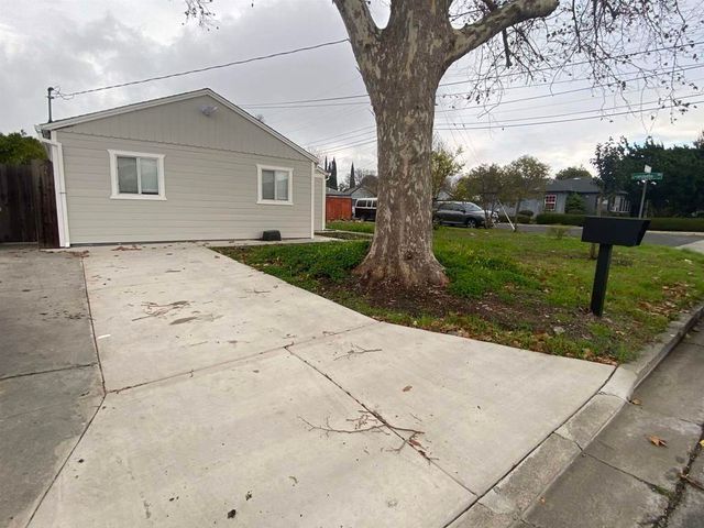 1866 Granada Dr, Concord, CA 94519