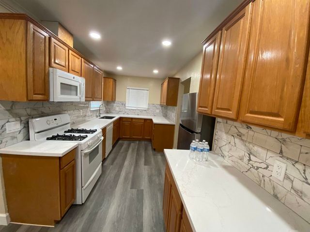 1866 Granada Dr, Concord, CA 94519