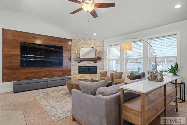 6136 Glade Circle, Idaho Falls, ID 83404