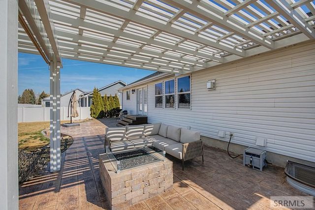 6136 Glade Circle, Idaho Falls, ID 83404