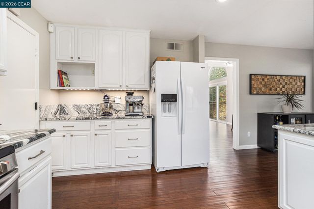 100 bear cove ct, Vallejo, CA 94591
