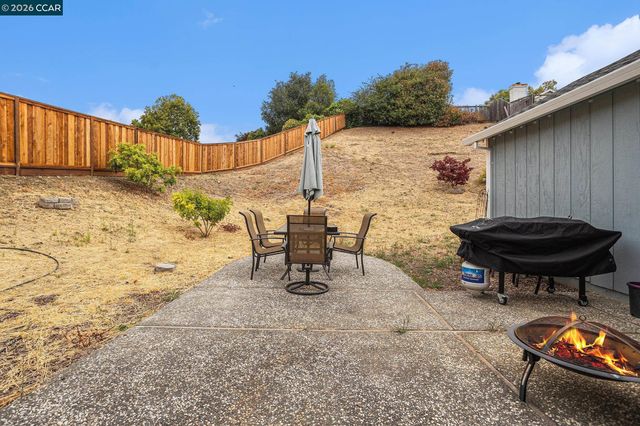 100 bear cove ct, Vallejo, CA 94591