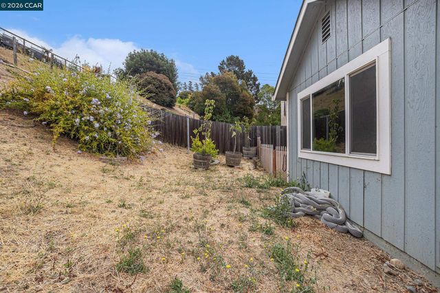 100 bear cove ct, Vallejo, CA 94591