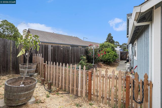 100 bear cove ct, Vallejo, CA 94591