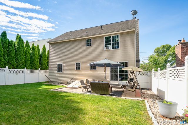 14 Lincoln Street, Farmington, CT 06085
