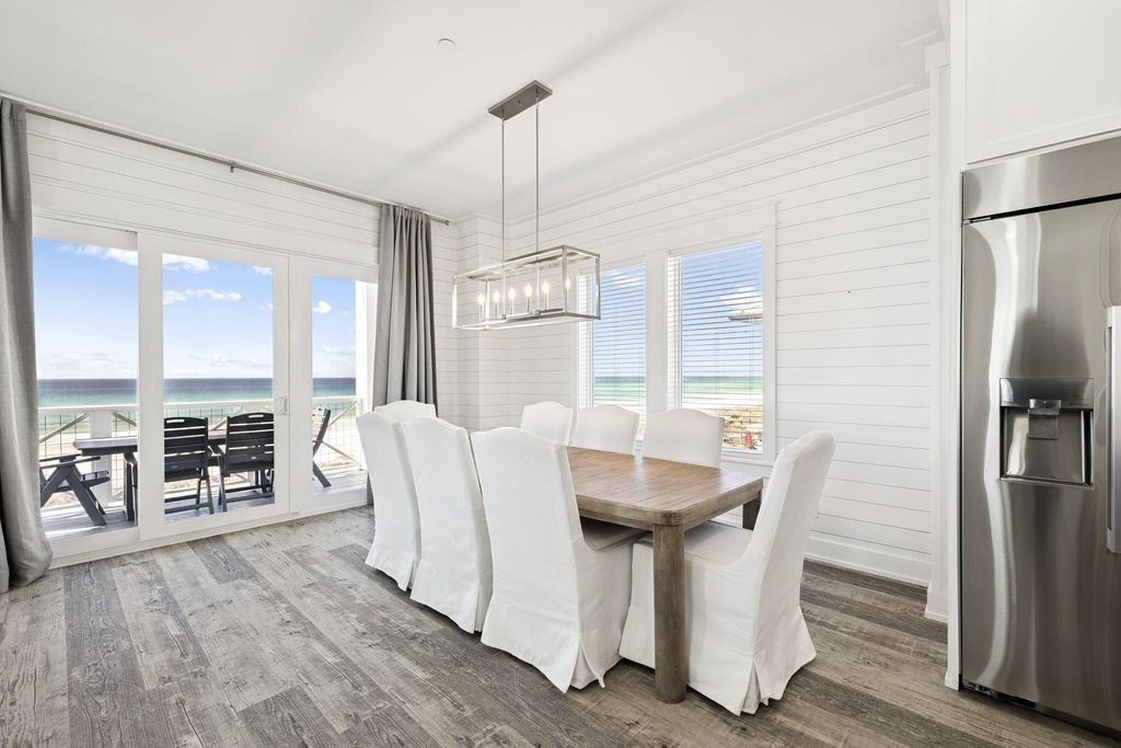Image 16 of property listing at 16525 Front Beach Road, Panama City Beach, FL 32413