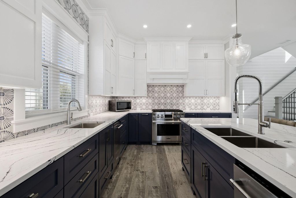 Image 24 of property listing at 16525 Front Beach Road, Panama City Beach, FL 32413