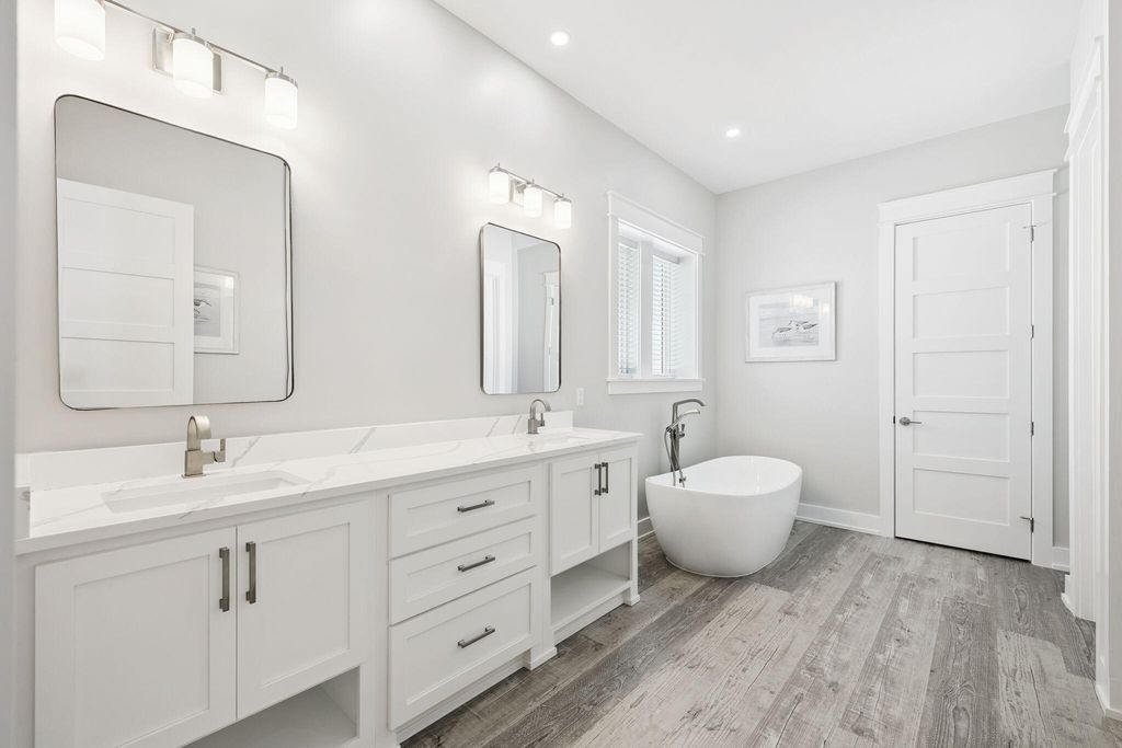Image 30 of property listing at 16525 Front Beach Road, Panama City Beach, FL 32413