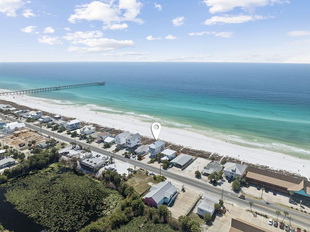 Image 7 of property listing at 16525 Front Beach Road, Panama City Beach, FL 32413