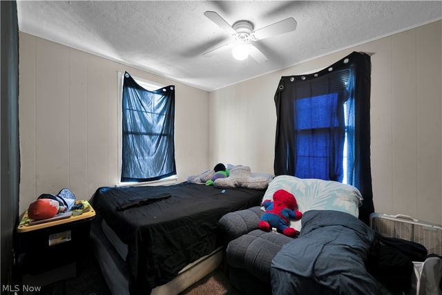 1476 W 107th Street, Cleveland, OH 44102