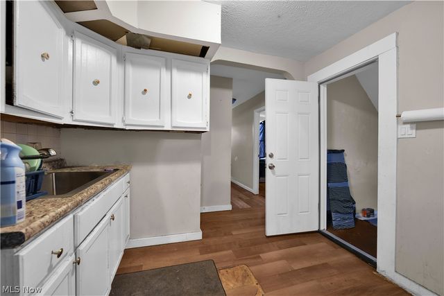 1476 W 107th Street, Cleveland, OH 44102