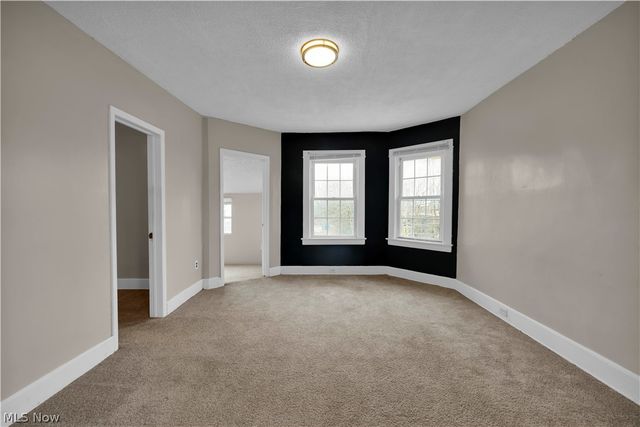 1476 W 107th Street, Cleveland, OH 44102