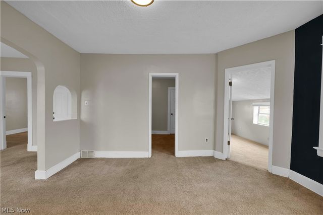 1476 W 107th Street, Cleveland, OH 44102
