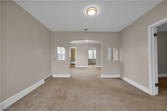 1476 W 107th Street, Cleveland, OH 44102