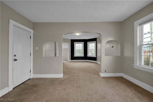 1476 W 107th Street, Cleveland, OH 44102