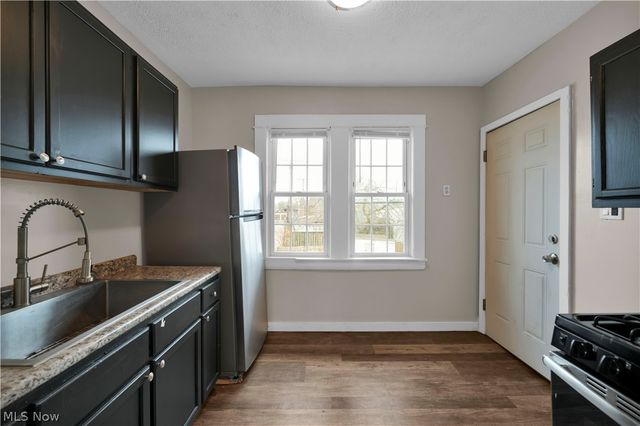 1476 W 107th Street, Cleveland, OH 44102