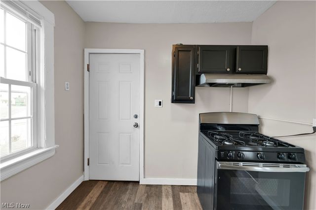 1476 W 107th Street, Cleveland, OH 44102