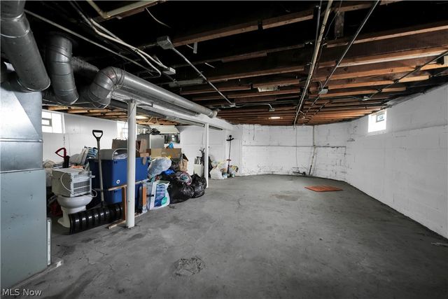 1476 W 107th Street, Cleveland, OH 44102