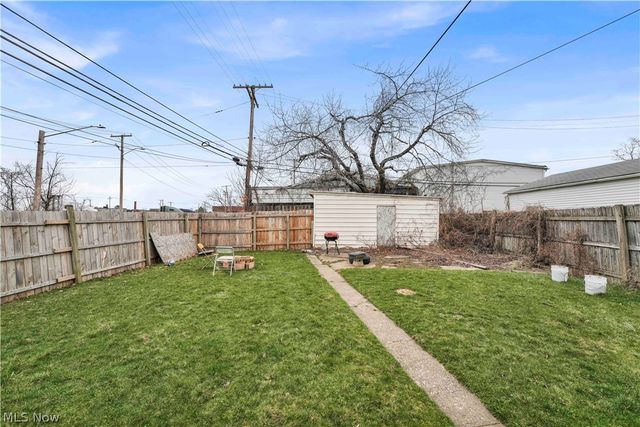1476 W 107th Street, Cleveland, OH 44102