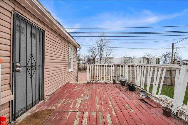 1476 W 107th Street, Cleveland, OH 44102