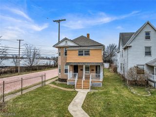 1476 W 107th Street, Cleveland, OH 44102