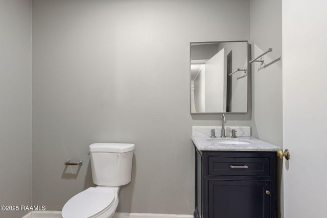 121 Board Road, Lafayette, LA 70508