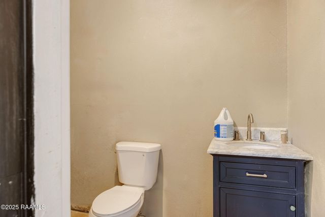 121 Board Road, Lafayette, LA 70508