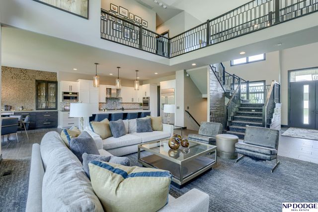 2205 S 218 Street, Elkhorn, NE 68022