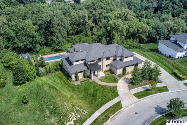 2205 S 218 Street, Elkhorn, NE 68022