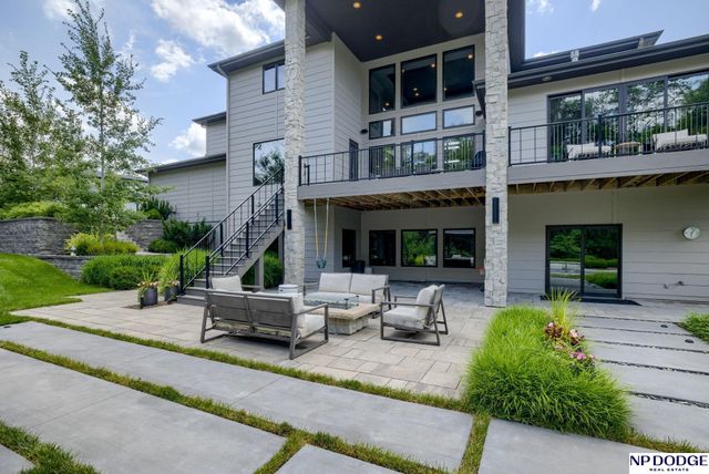 2205 S 218 Street, Elkhorn, NE 68022