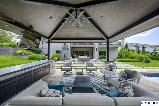 2205 S 218 Street, Elkhorn, NE 68022