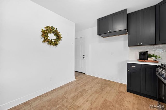 12166 La Padera Lane, Florissant, MO 63033