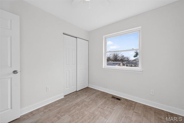 12166 La Padera Lane, Florissant, MO 63033