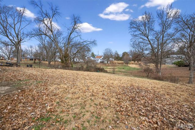 12166 La Padera Lane, Florissant, MO 63033