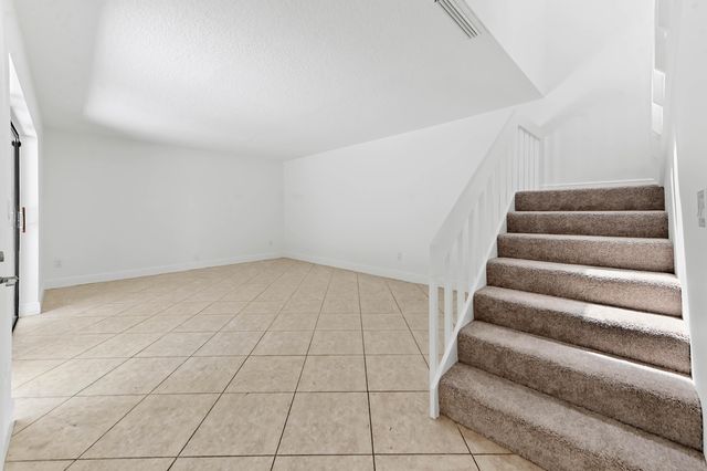 825 Center Street 12a, Jupiter, FL 33458