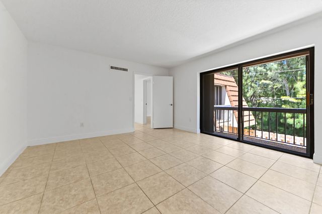 825 Center Street 12a, Jupiter, FL 33458
