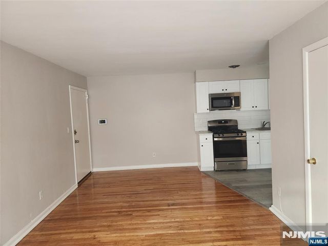 65 E Main Street 24, Bogota, NJ 07603