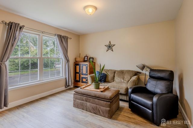 250 Whittier Avenue, Dunellen, NJ 08812