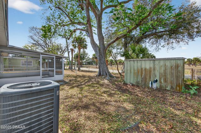 852 White Court, Daytona Beach, FL 32117