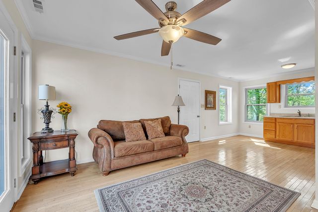 1819 Barker Rd, Columbia, TN 38401