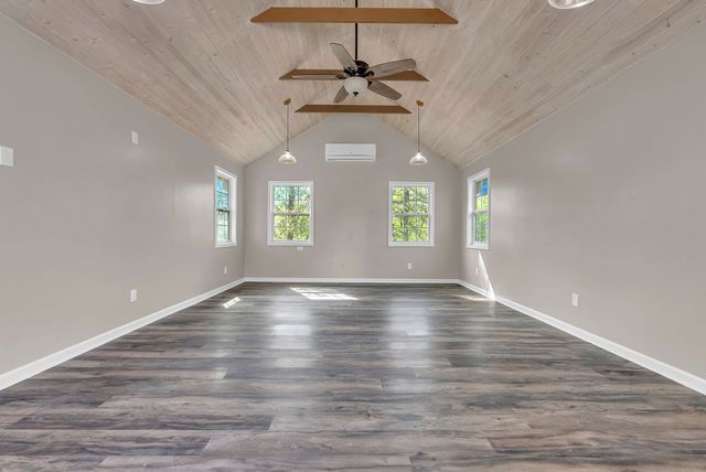1819 Barker Rd, Columbia, TN 38401