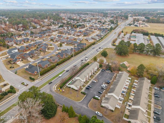 4105 Dudleys Grant Drive D, Winterville, NC 28590