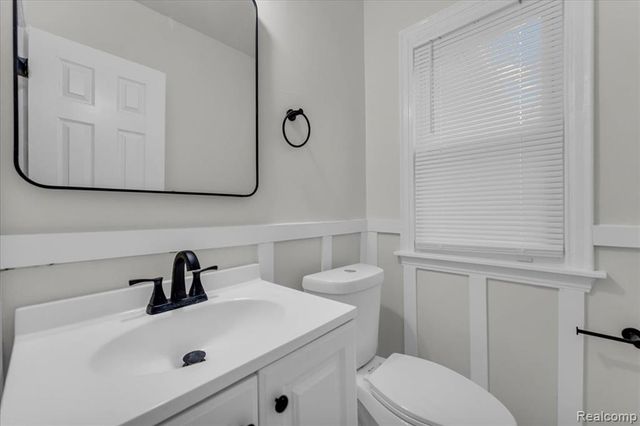 15213 Mettetal Street, Detroit, MI 48227